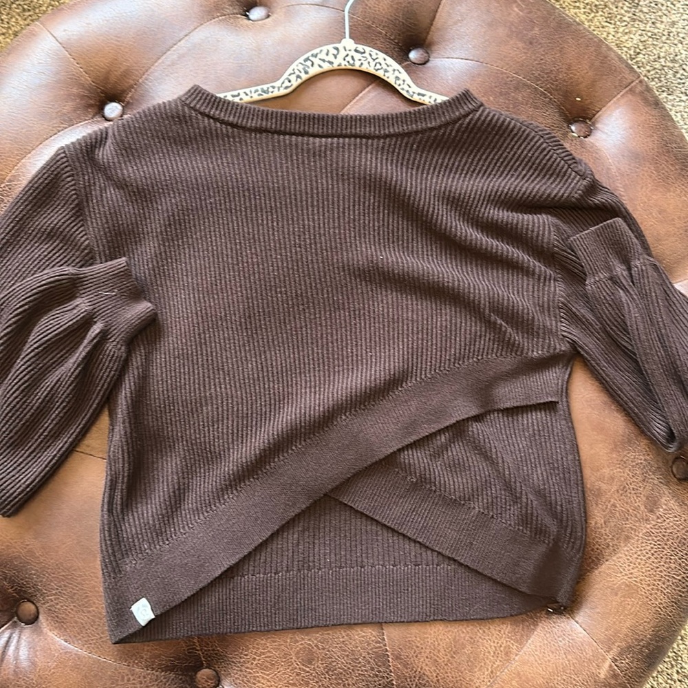 Lululemon cropped cotton ribbed crossover sweater brown size 8